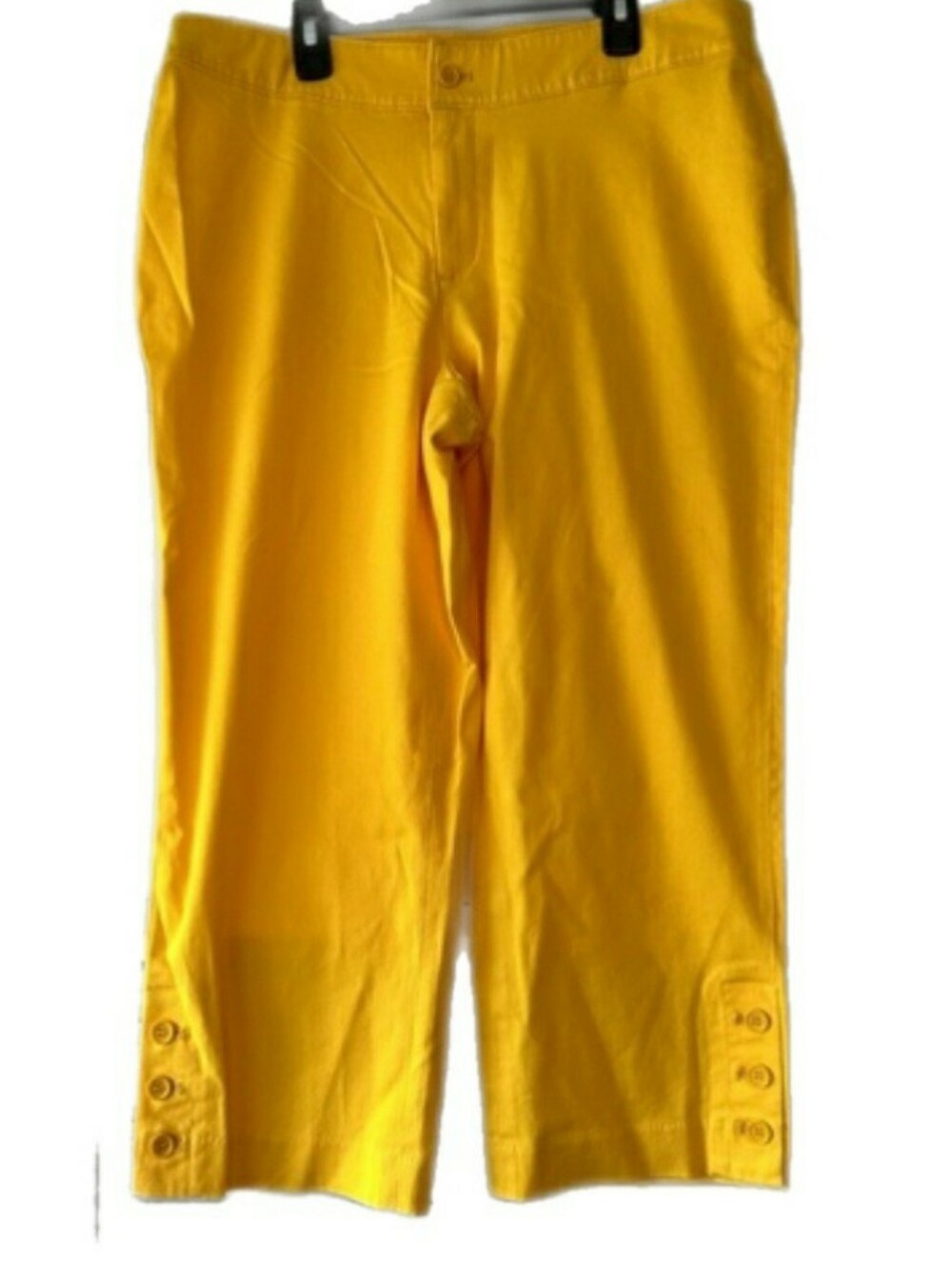 Monroe & Main Bright Yellow Capri Pants, Size 14